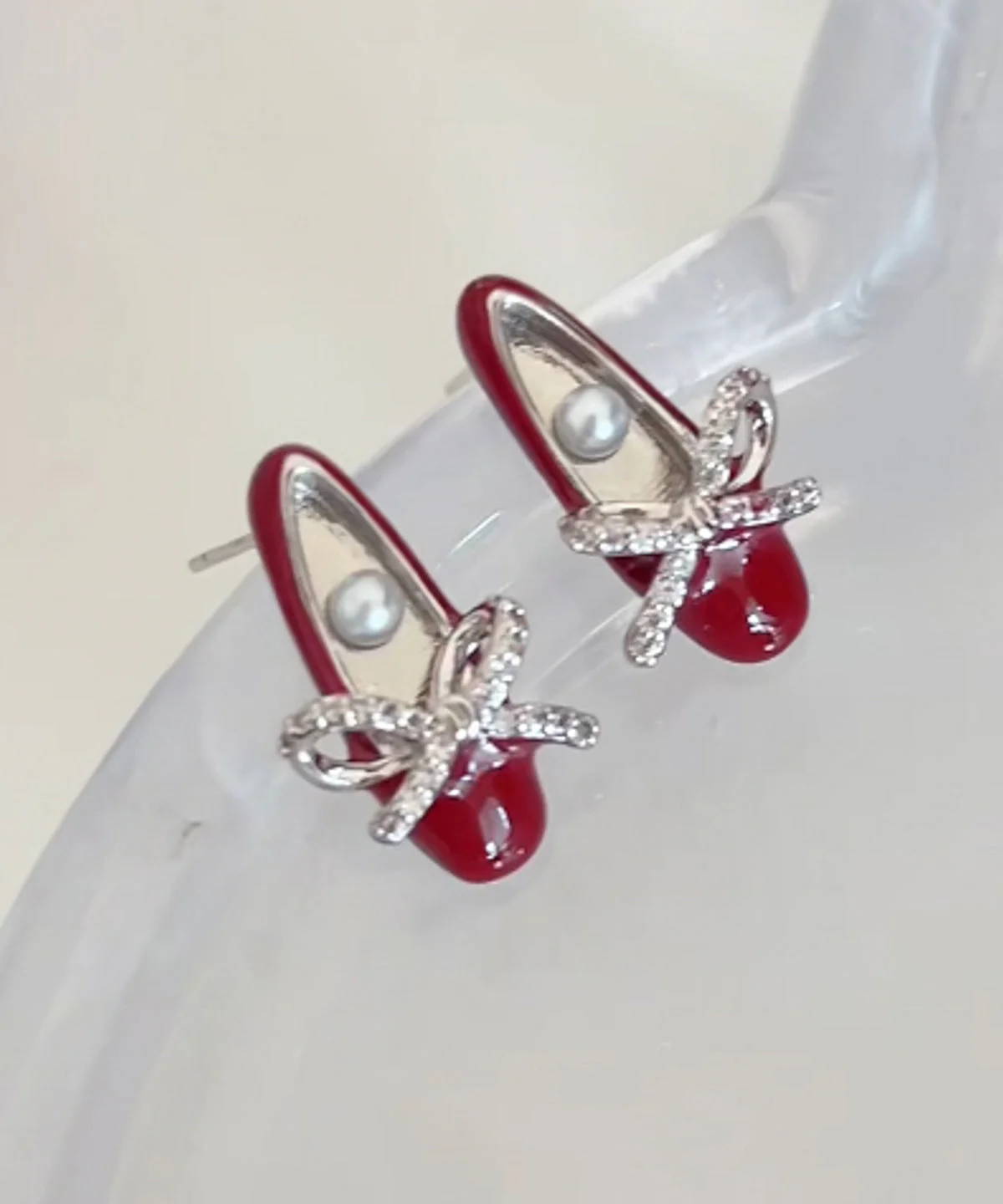 Chic Red Copper Alloy Bow Pearl Ballet Shoes Stud Earrings - Image 4