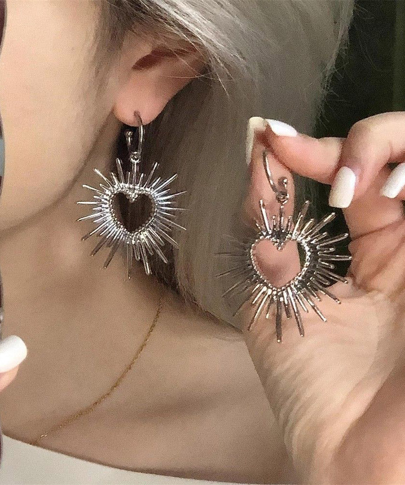 Chic Silk Alloy Hollow Out Love Hoop Earrings - Image 3