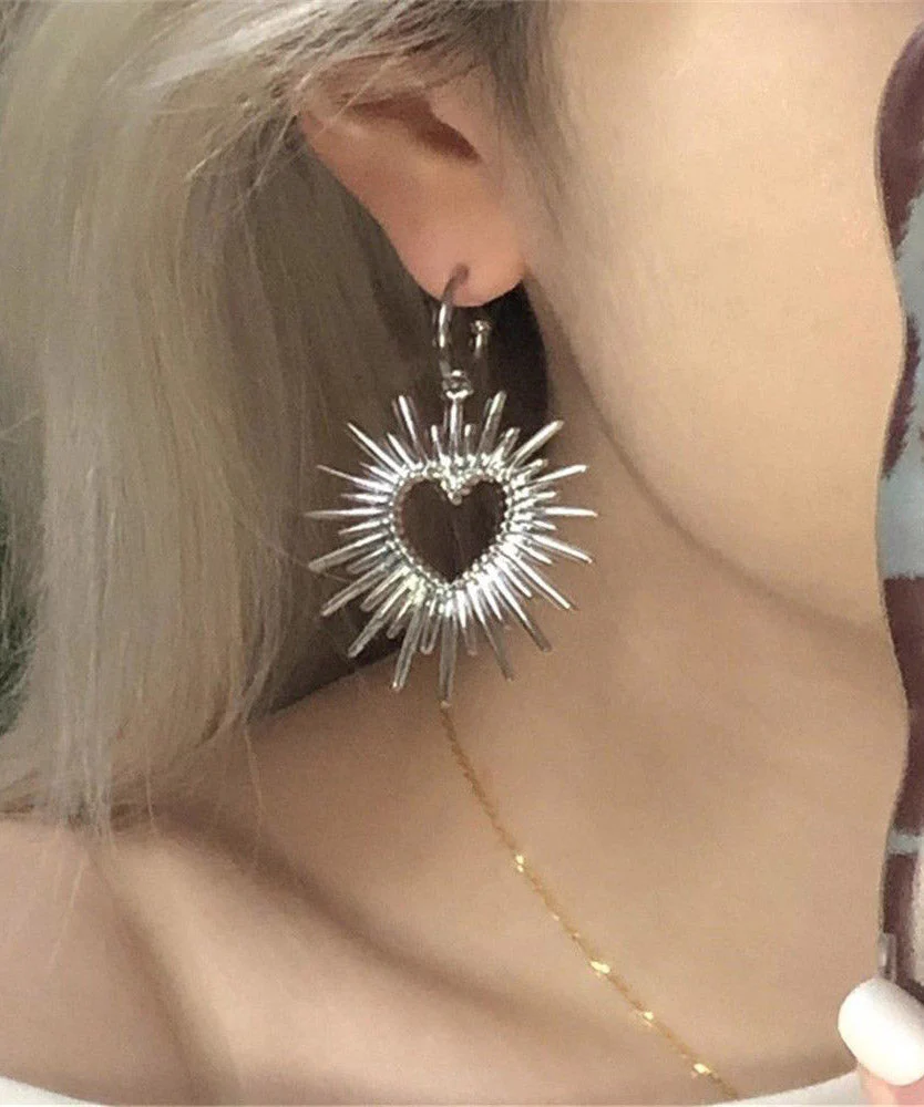 Chic Silk Alloy Hollow Out Love Hoop Earrings - Image 5