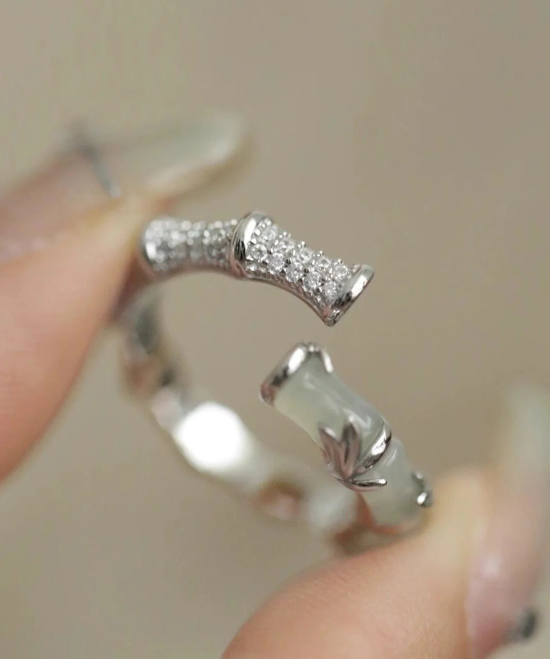 Chinese Style Bamboo Knot Jade Metal Rings - Image 4