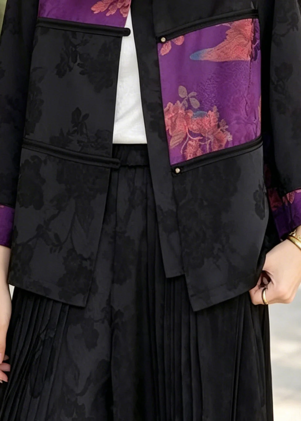 Chinese Style Purple Jacquard Patchwork Silk Coats Bracelet Sleeve - Image 4