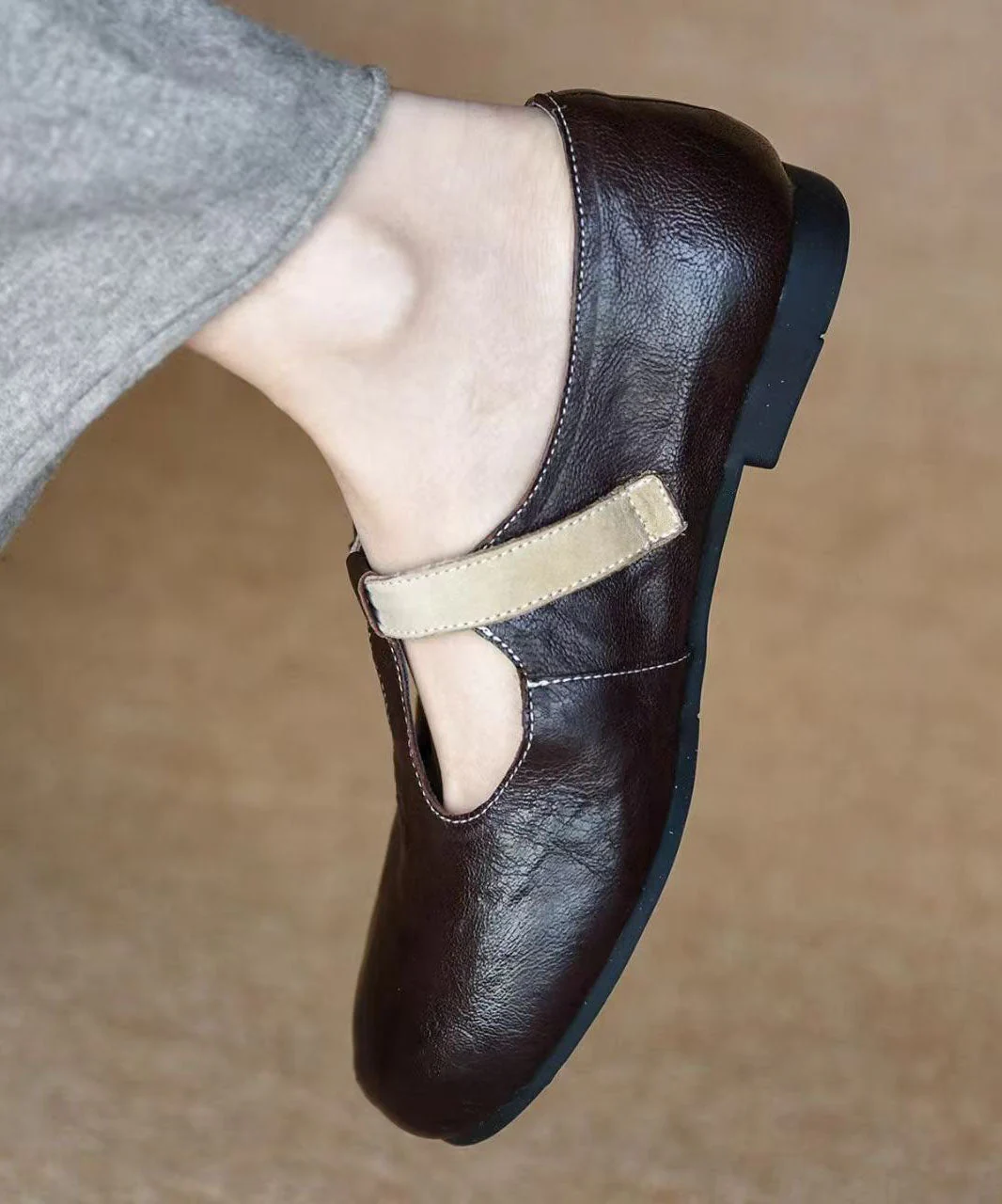Chocolate Sheepskin Flat Shoes Splicing Buckle Strap - Image 3