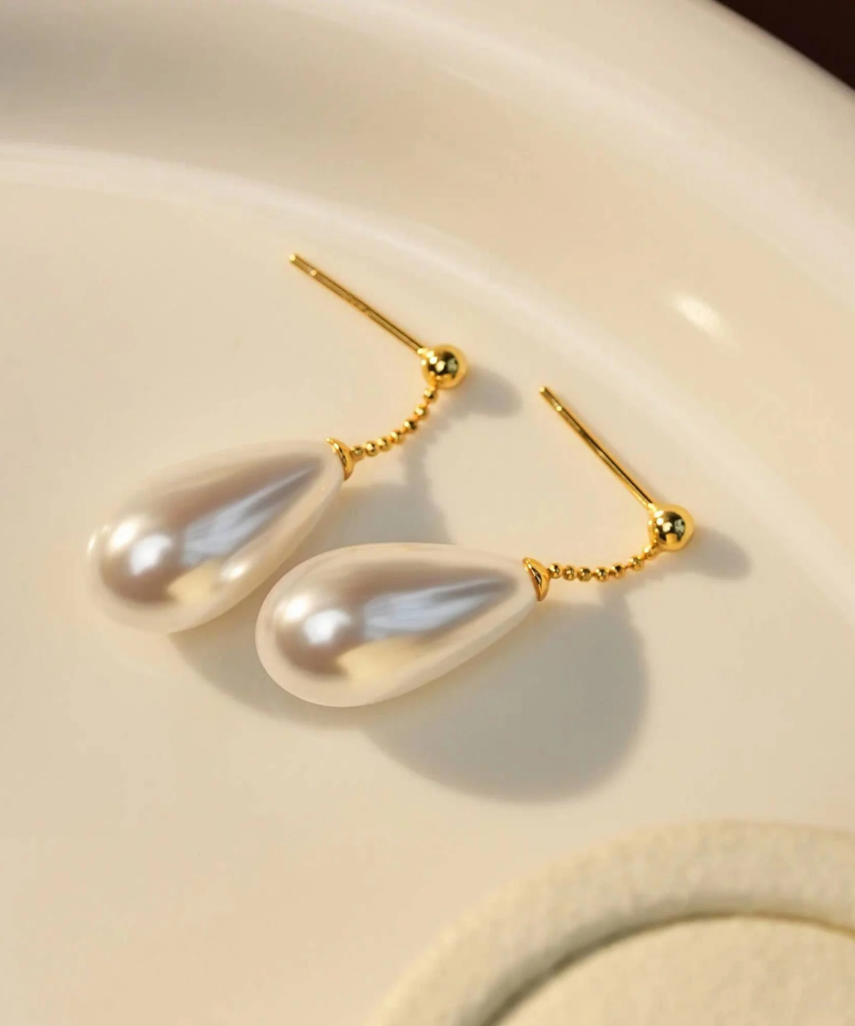 Classy Gold Copper Overgild Pearl Drop Earrings - Image 3