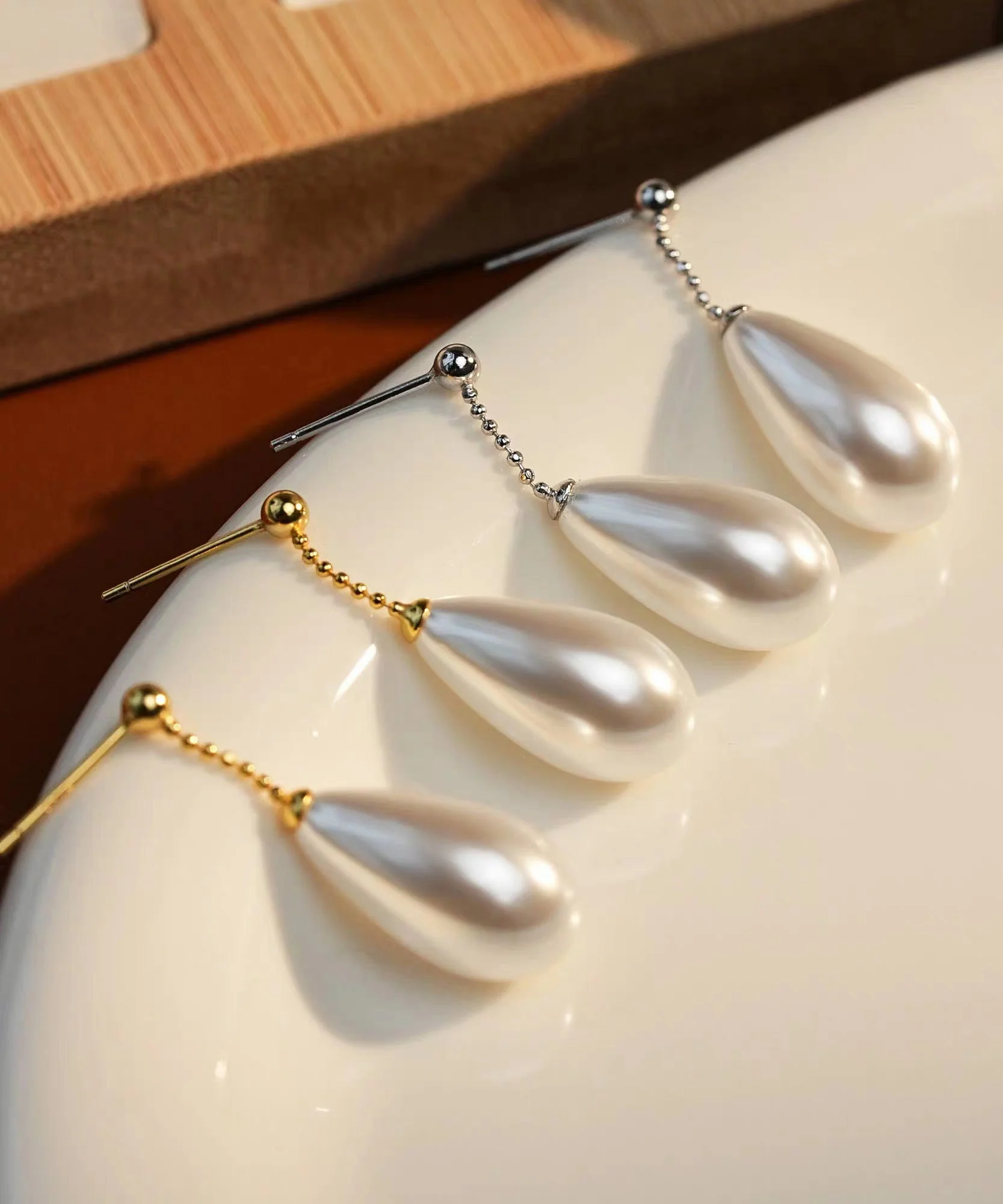 Classy Gold Copper Overgild Pearl Drop Earrings - Image 5