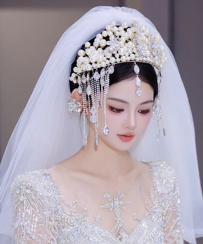 Classy White Alloy Zircon Pearl Tassel HairPiece - Image 4