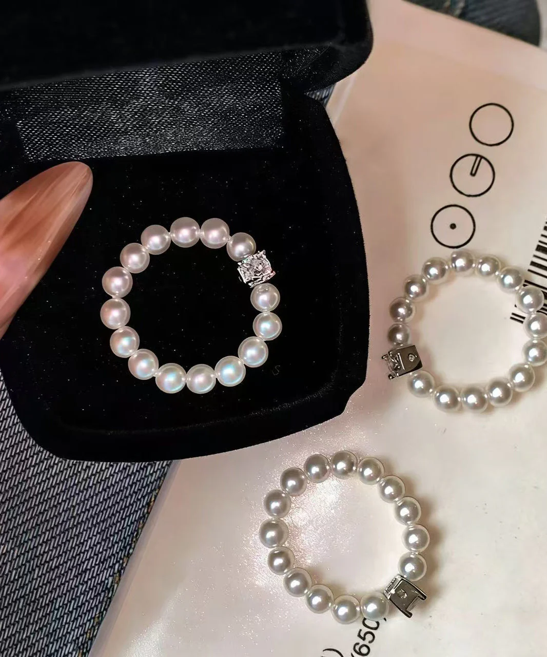 Classy White Pearl Fine Zircon Elastic Ring - Image 3