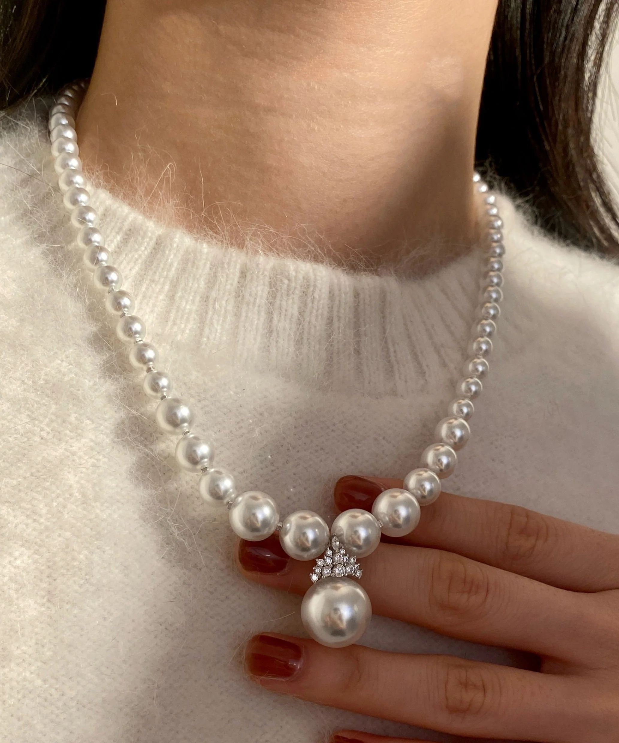 Classy White Pearl Zircon Pendant Necklace