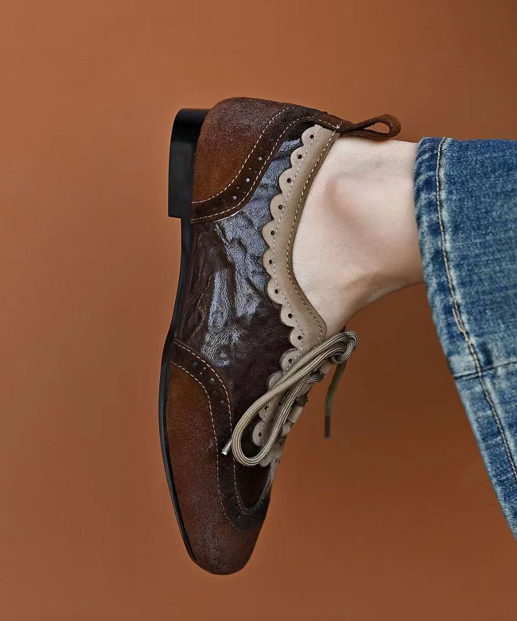 Coffee Sheepskin Splicing Lace Up Loafers For Women - Image 2