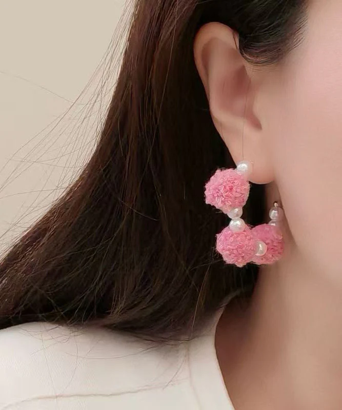 Cute Pink Alloy Fuzzy Ball Decorated Pearl Hoop Earrings - Image 2