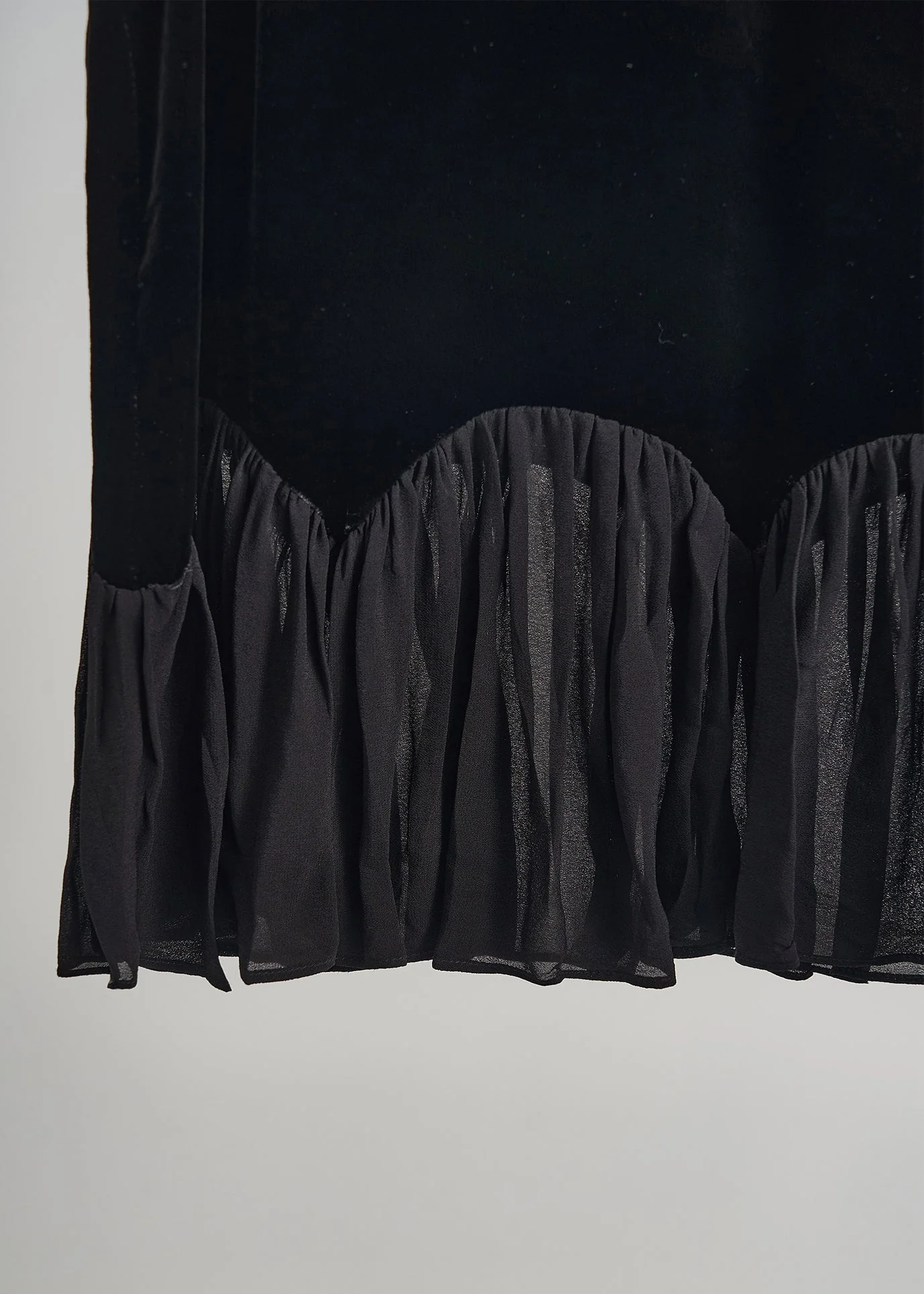 Elegant Black Nail Bead Patchwork Silk Velour Vests Fall - Image 4