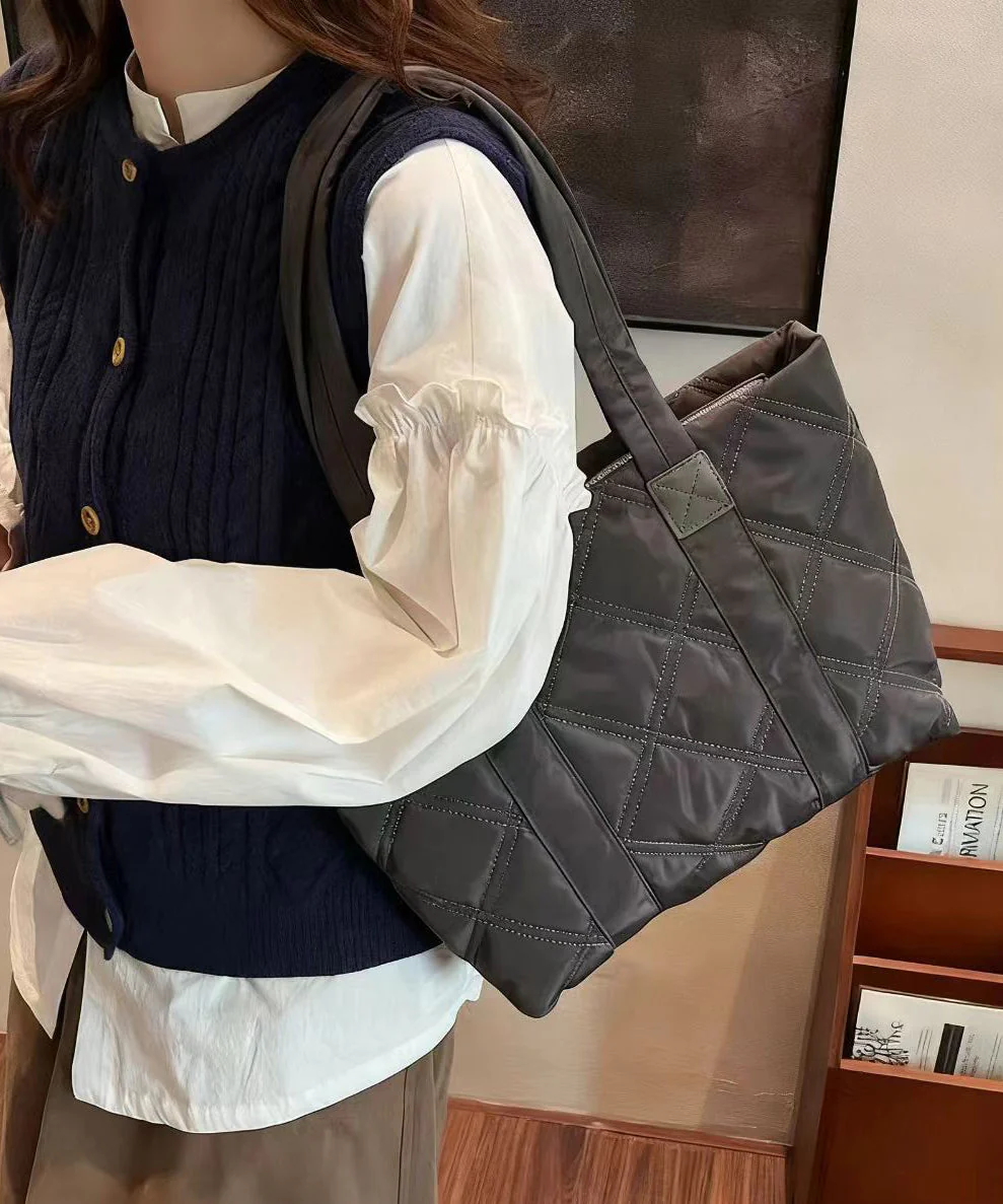 Elegant Black Plaid Solid Durable Nylon Shoulder Bags - Image 3