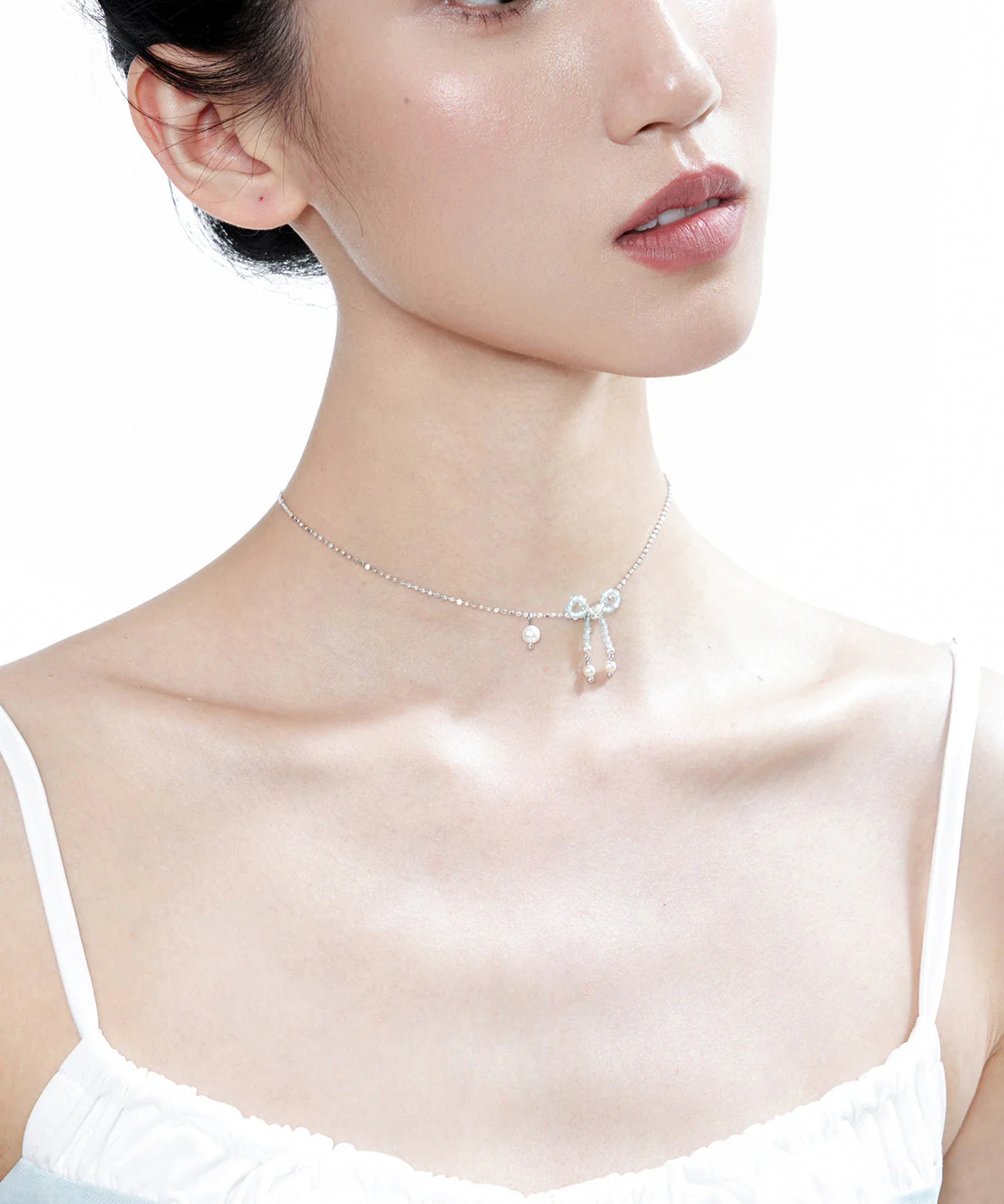 Elegant Blue Crystal Bow Pearl Silver Choker - Image 5