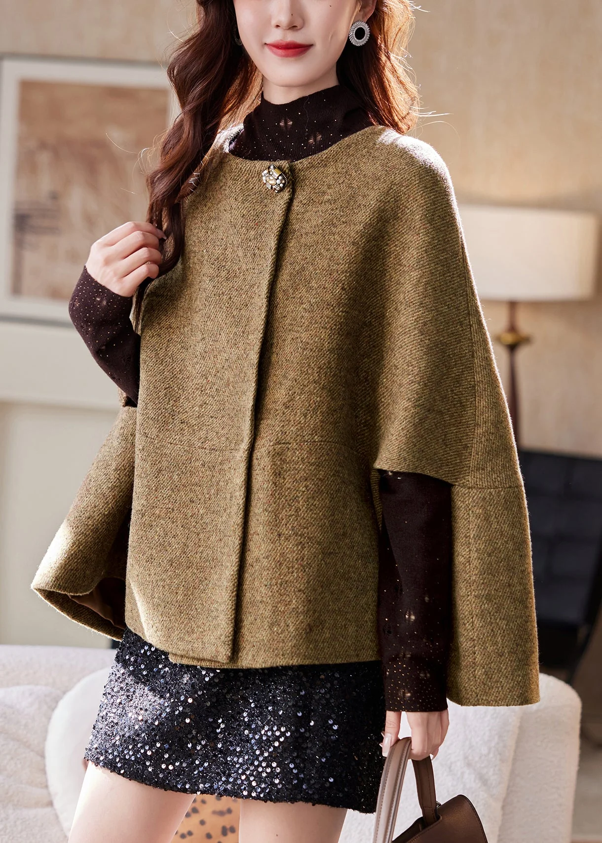 Elegant Brown O-Neck Button Woolen Coats Batwing Sleeve - Image 4