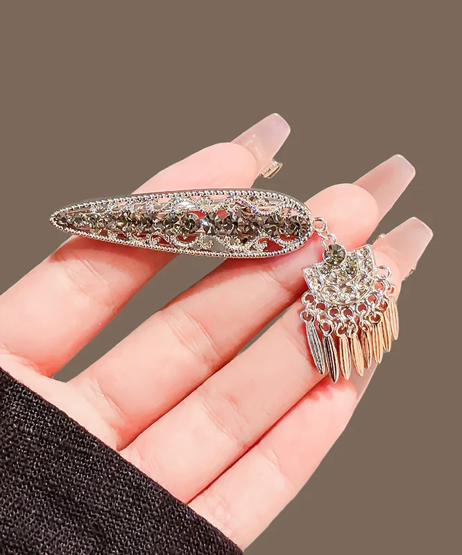 Elegant Metal Alloy Zircon Hollow Out Tassel Hairpin - Image 4