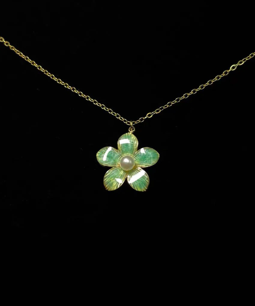 Elegant Pink Gilded Floral Pearl Gold Plated Pendant Necklace - Image 3