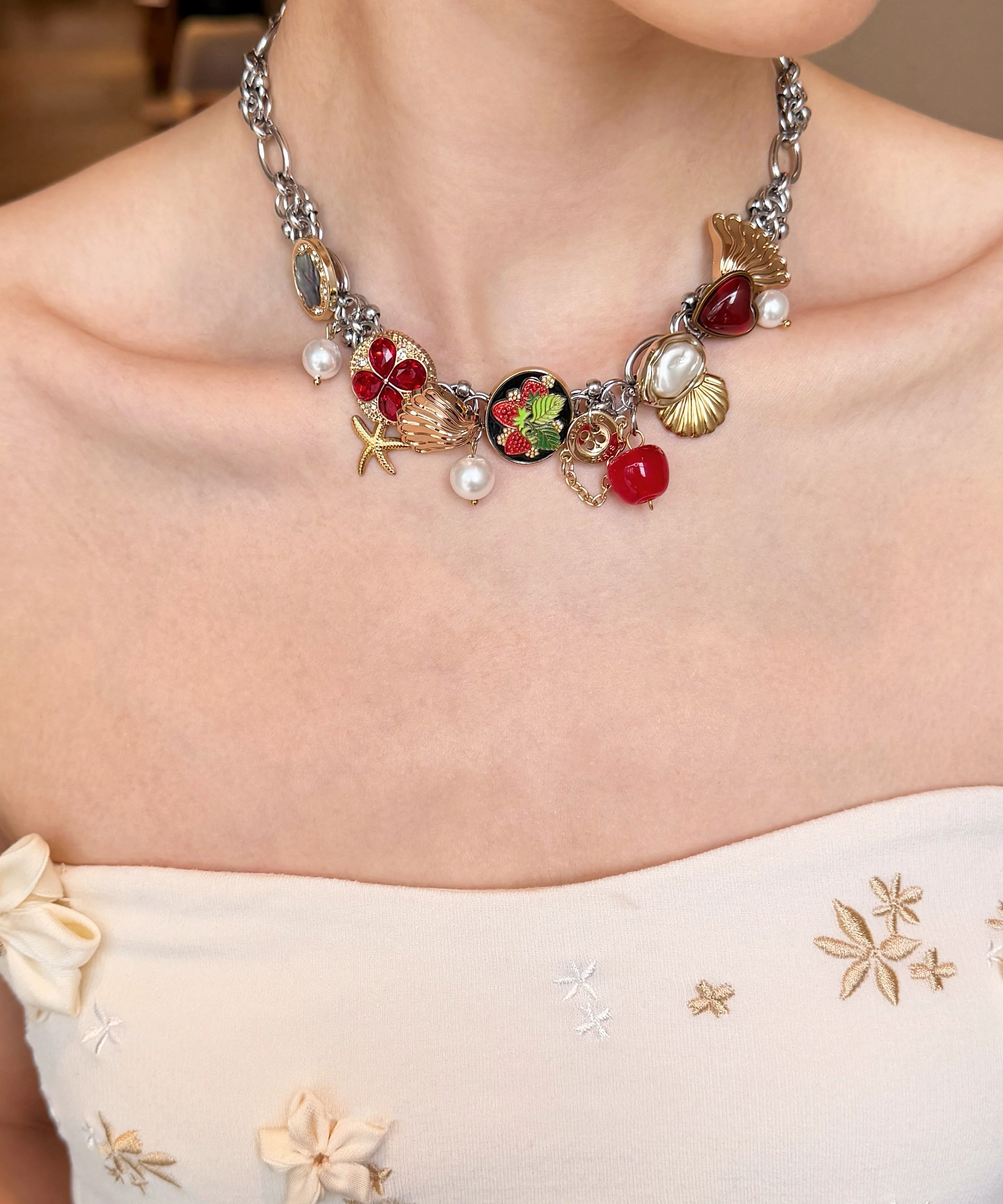 Elegant Red Strawberry Shell Pearl Adjustable Alloy Choke - Image 4