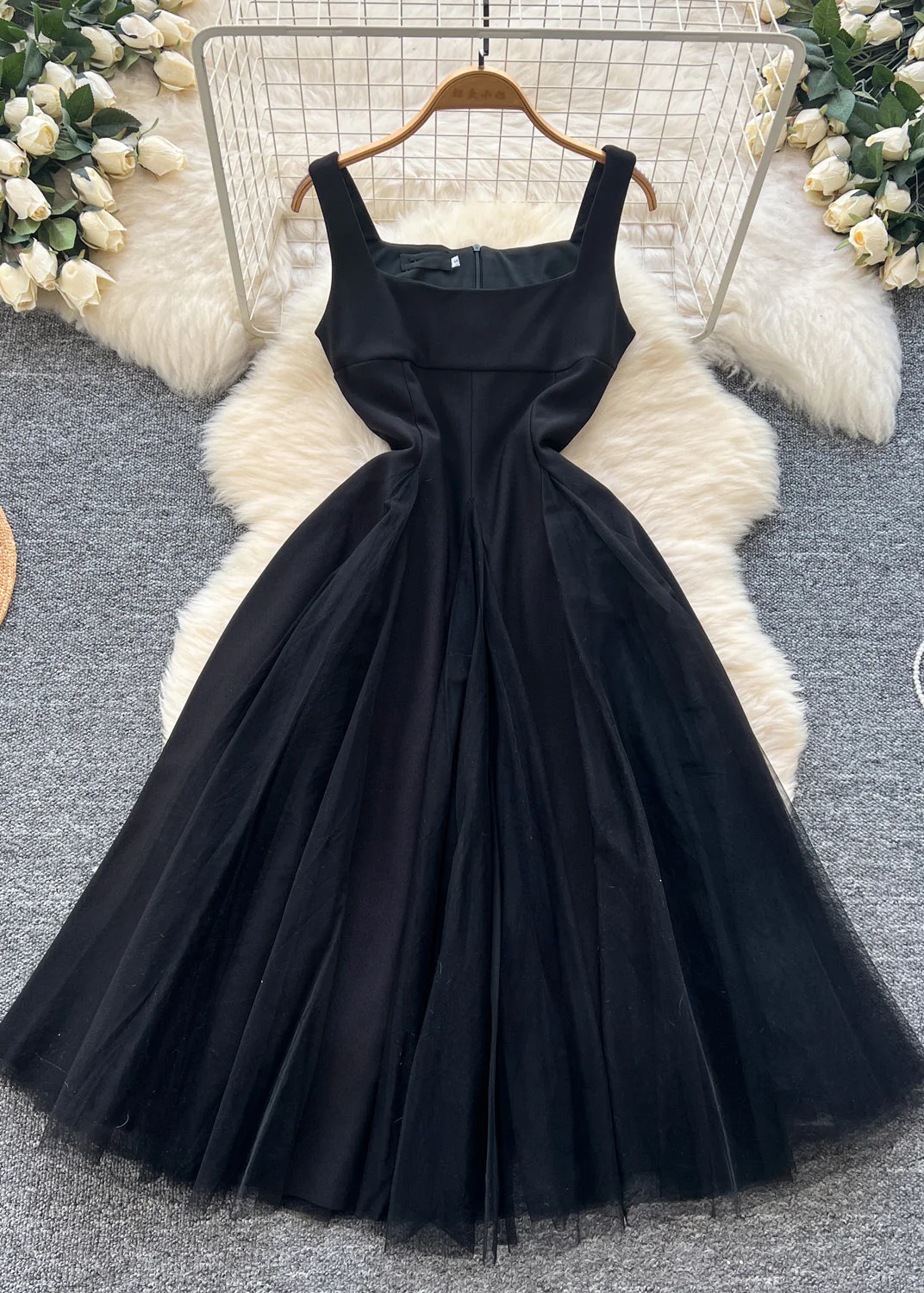 Elegant White Exra Large Hem Tulle Party Dress Sleeveless - Image 2