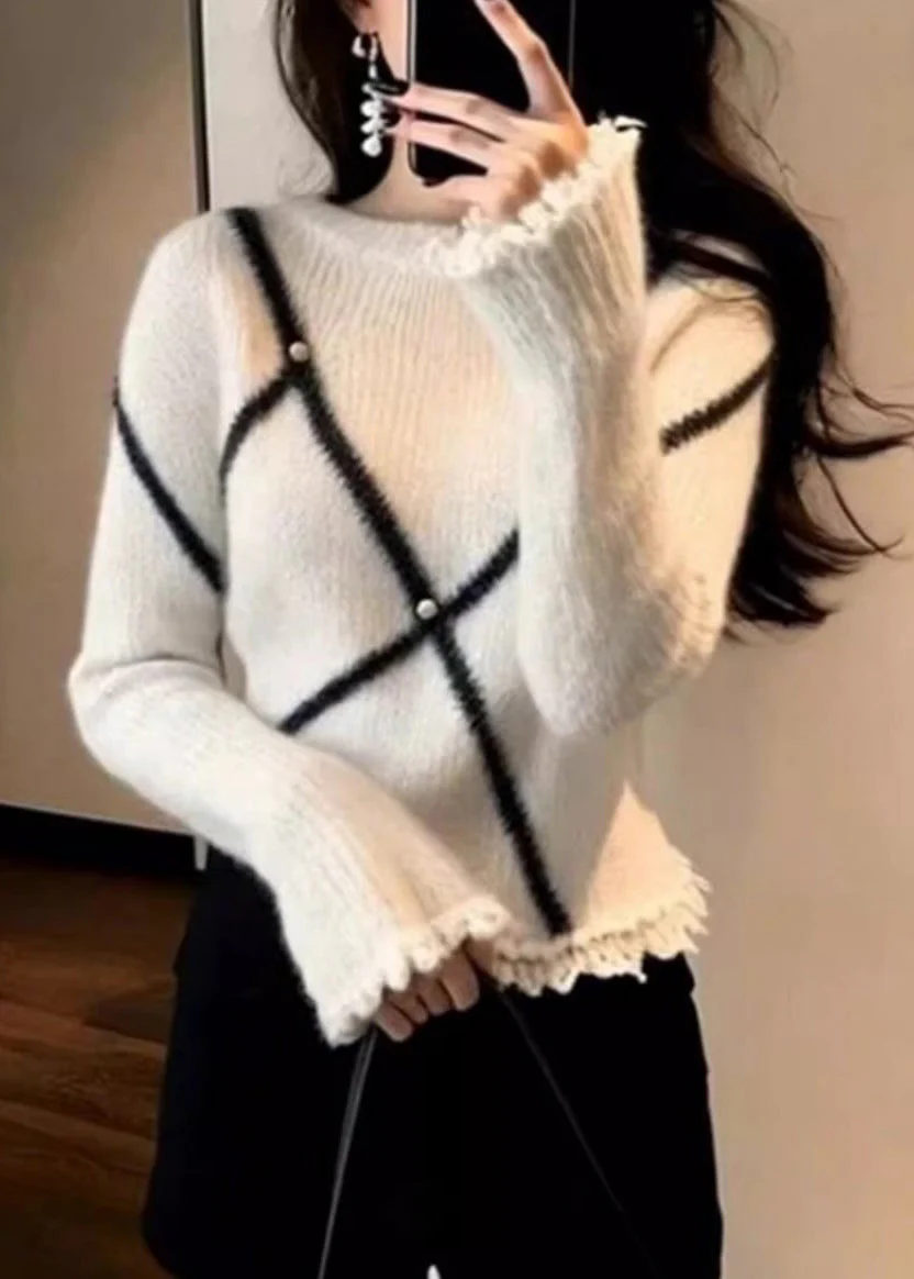 Elegant White O-Neck Striped Pearl Cotton Knit Sweater Flare Sleeve - Image 5