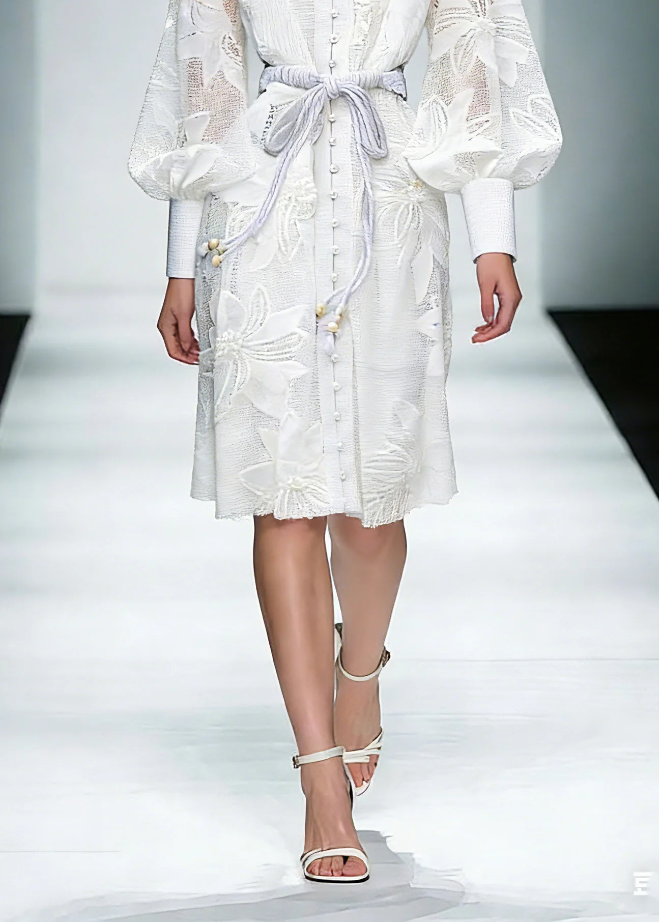 Elegant White Stand Collar Tie Waist Maxi Shirts Dresses Lantern Sleeve - Image 4