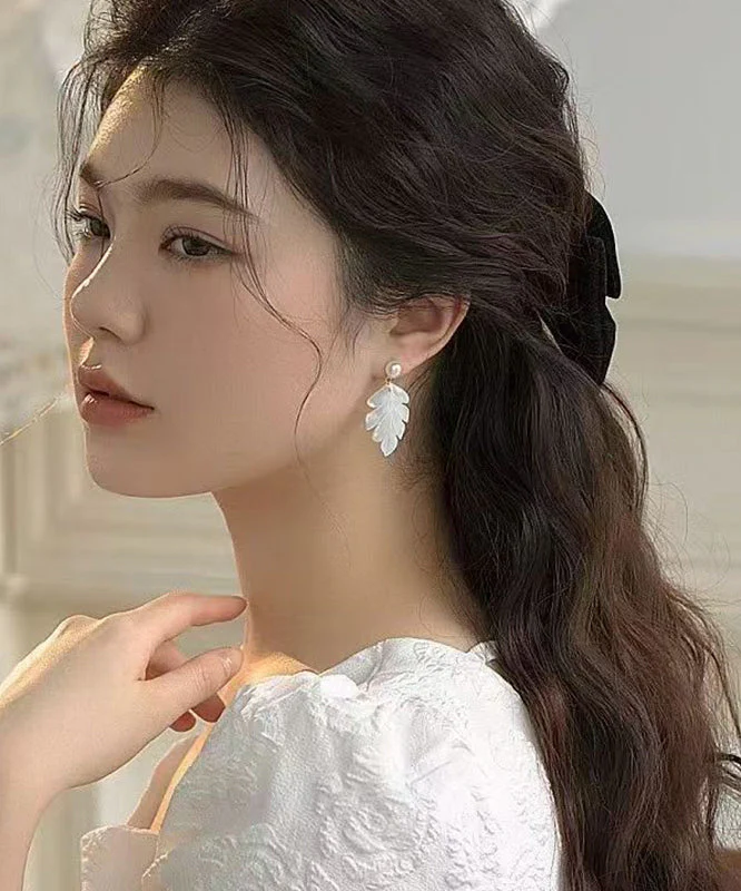 Elegant White Sterling Silver Alloy Pearl Shell Drop Earrings - Image 4