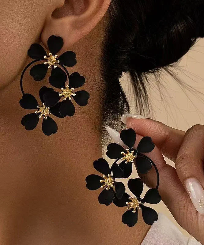 European And American Fashion Pink Flower Metal Earrings - Image 2