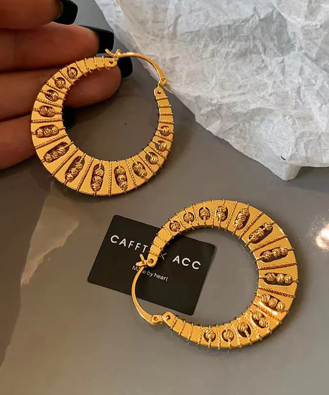 European And American Old Money Style Gold Exaggerated Circle Earrings - Image 3