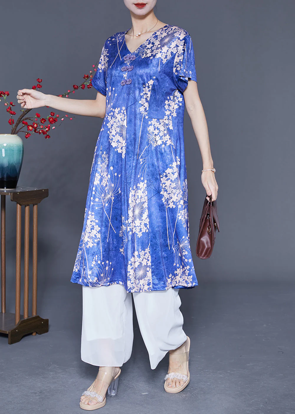 Fashion Blue V Neck Print Silk Holiday Dresses Summer - Image 3