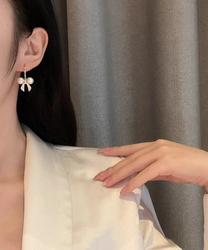 Fashion Gold Copper Alloy Zircon Patchwork Bow Pearl Hoop Earrings - Image 4