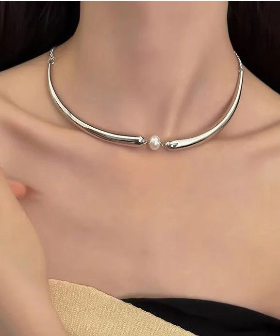 Fashion Pearl Patchwork Fine Tungsten Steel Choker - Image 3