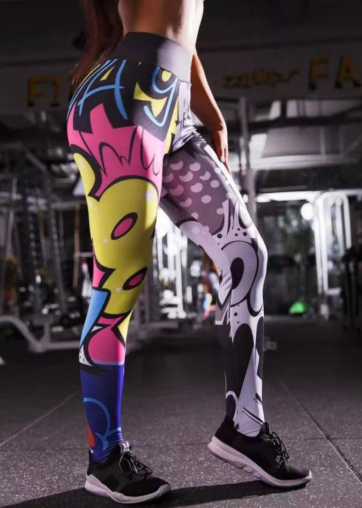Fashion Print Butt Scrunch Tummy Control Capri - Image 3