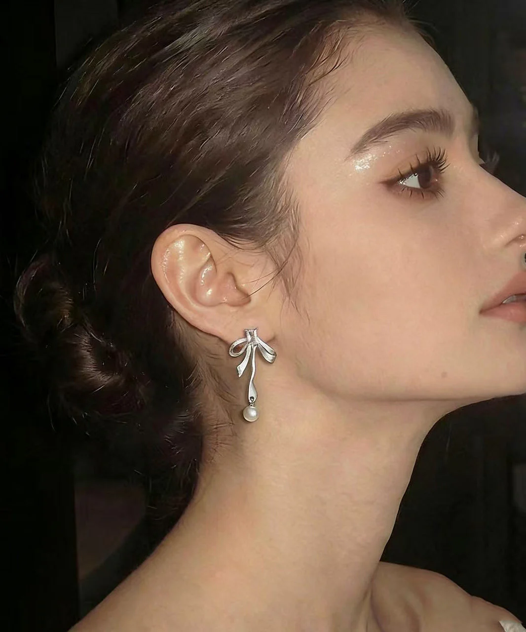 Fashion Silvery Bow Metal Pearl Pendant Fine Zircon Drop Earrings - Image 2
