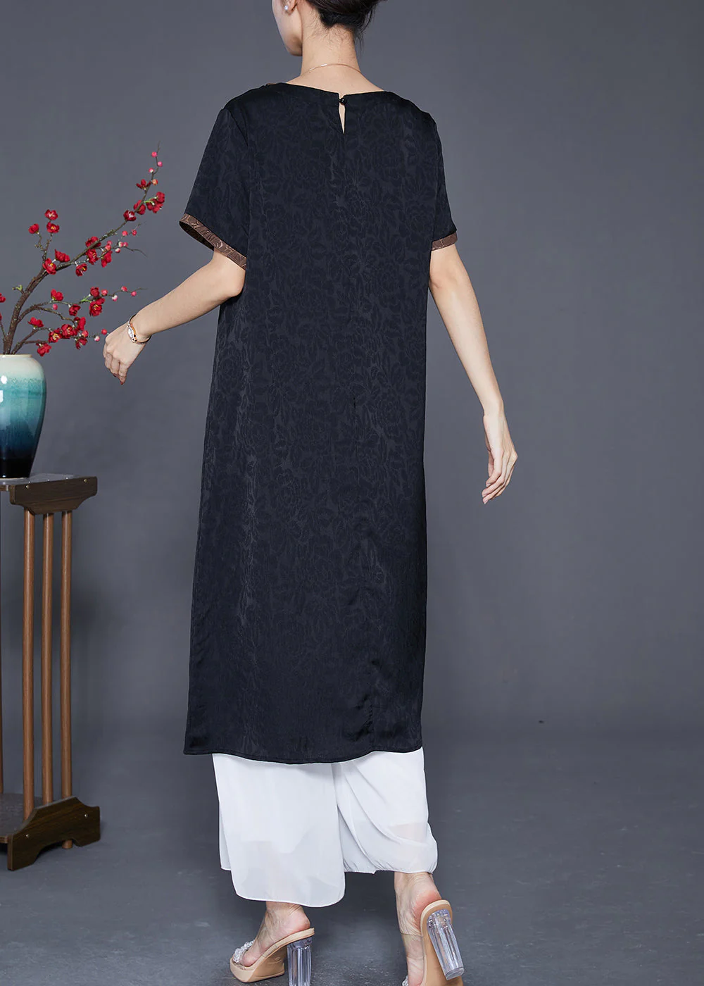 Fine Black Embroideried Hollow Out Silk Long Dresses Summer - Image 4