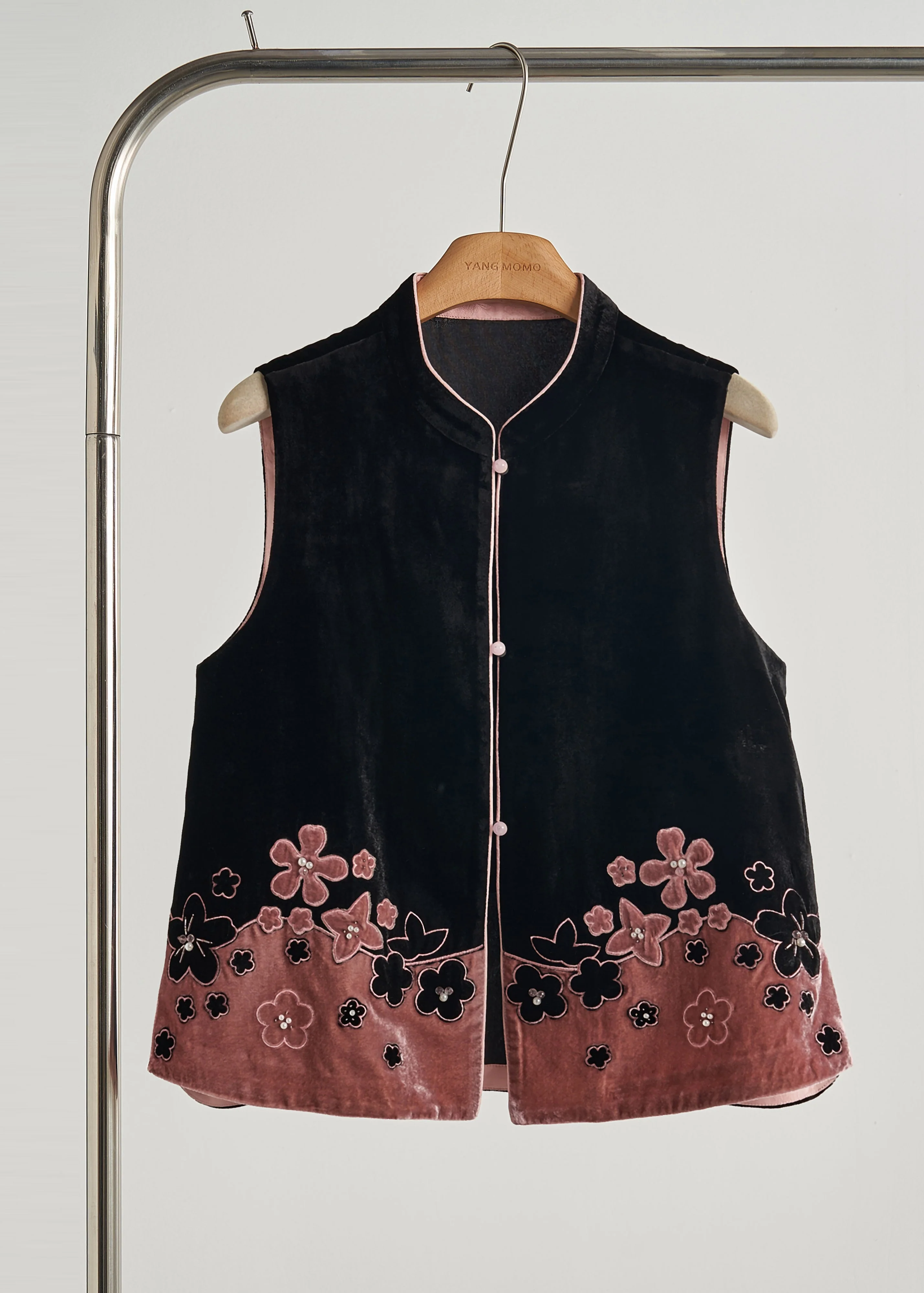 Fine Black Mandarin Collar Patchwork Flower Silk Velour Tops Fall - Image 2