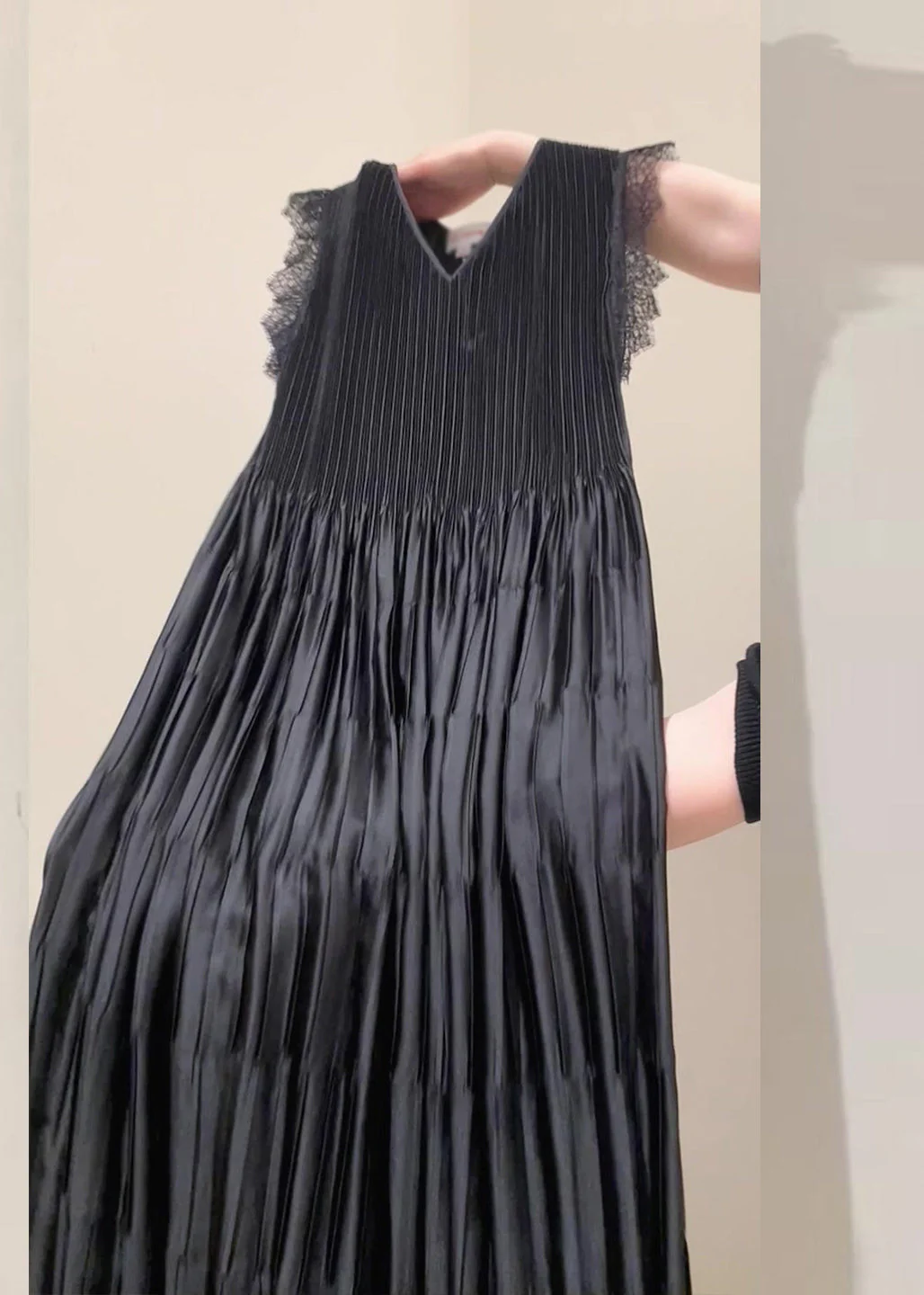 Fine Black V Neck Lace Patchwork Draping Holiday Long Dress Summer - Image 3