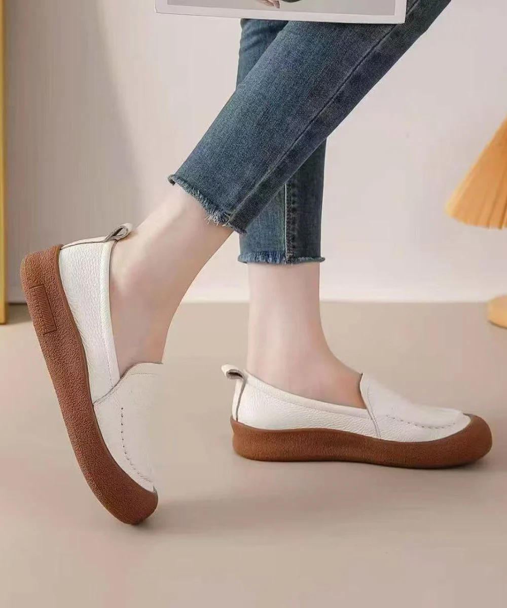 Fine Flower Embossing Flat Shoes Brown Faux Leather - Image 4