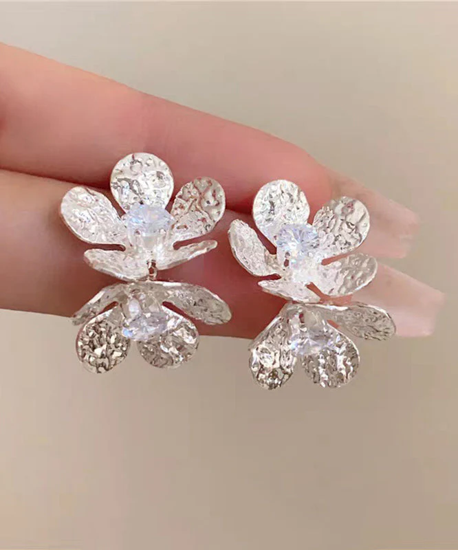 Fine Gold Copper Overgild Zircon Floral Stud Earrings - Image 4