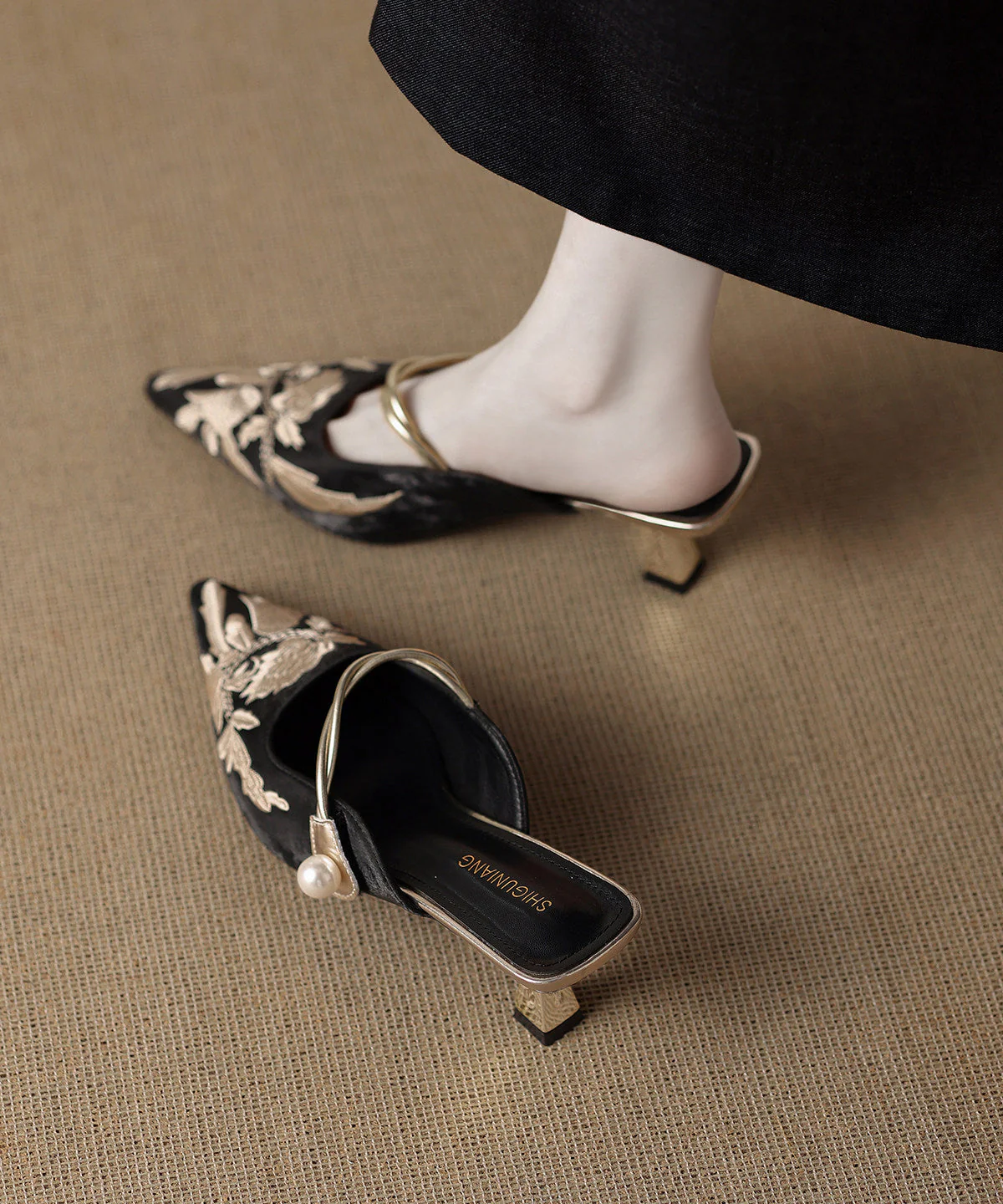 Fine Green Embroidery Buckle Strap Stiletto Flip Flops - Image 4
