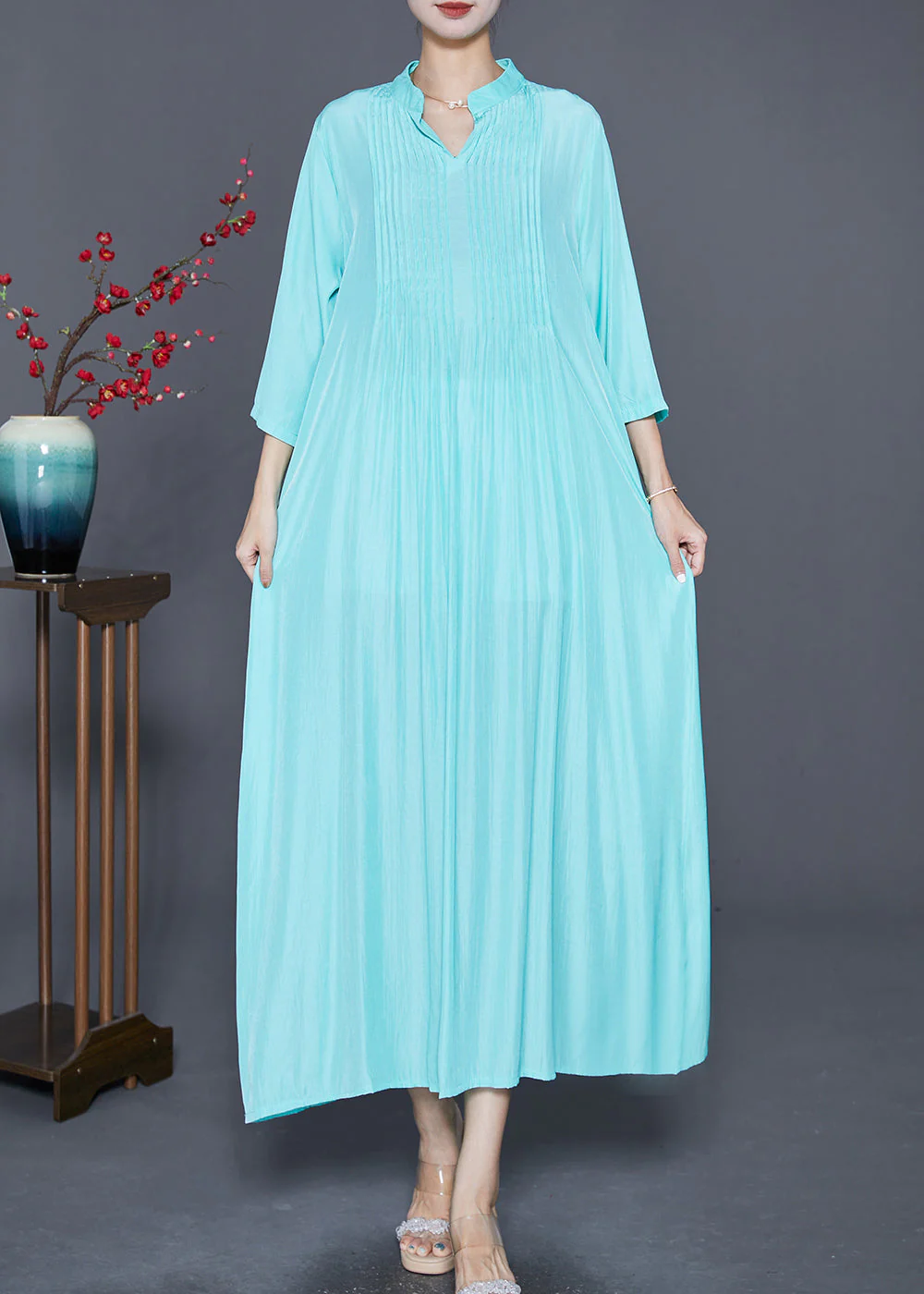 Fine Green V Neck Wrinkled Linen Long Dress Bracelet Sleeve - Image 2