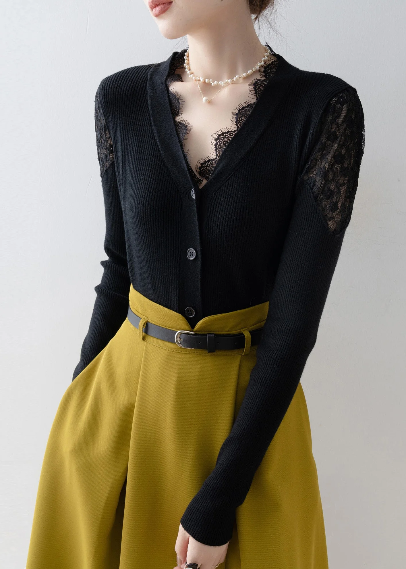 Fitted Black V Neck Lace Patchwork Knit Short Sweater Spring - Image 3