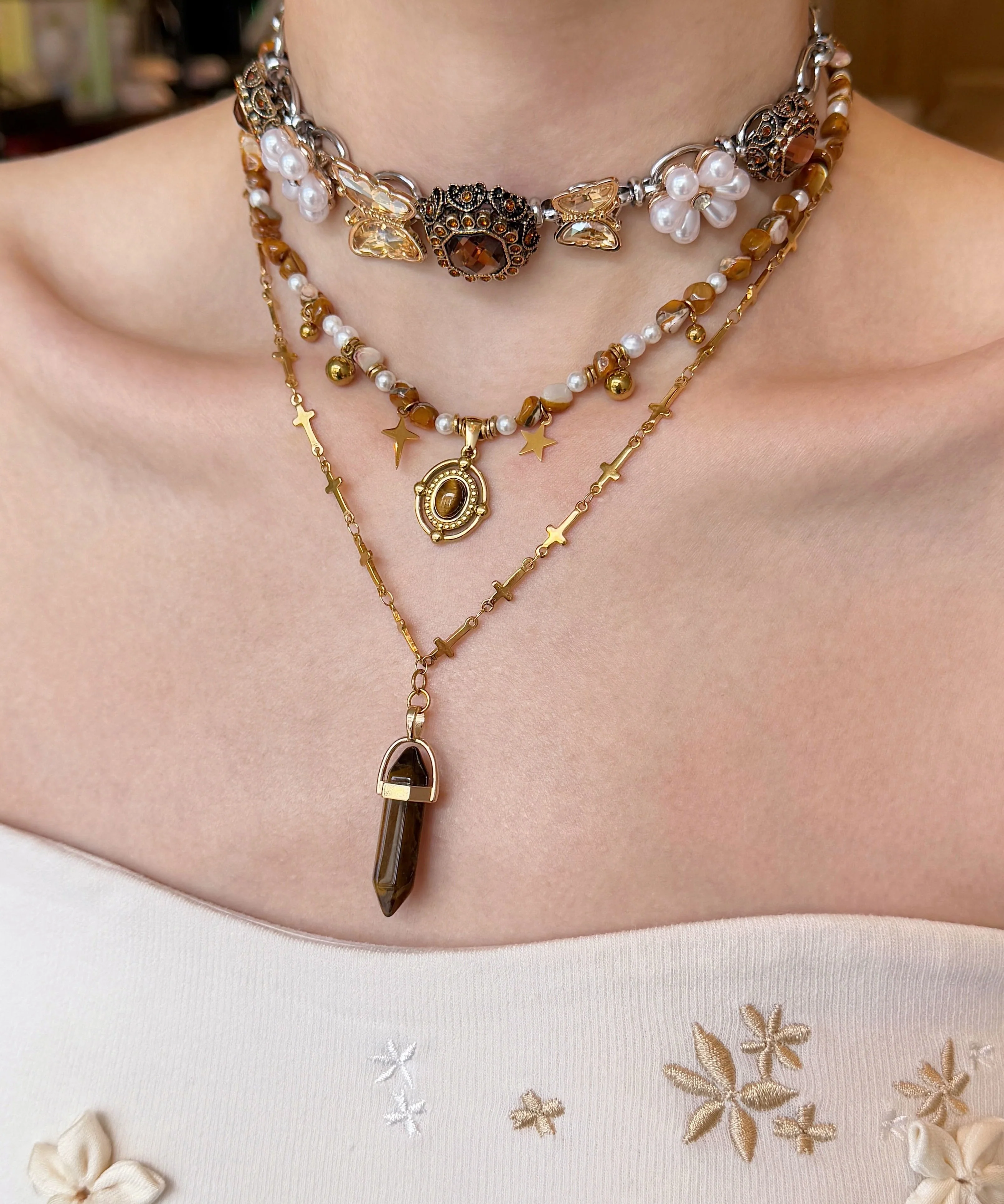 Floral Brown Tiger's Eye Pearl Butterfly Titanium Steel Three Piece Set Pendant Necklace - Image 3
