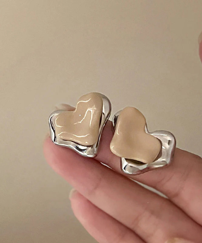 French Metal Heart-Shaped Stud Earrings - Image 4