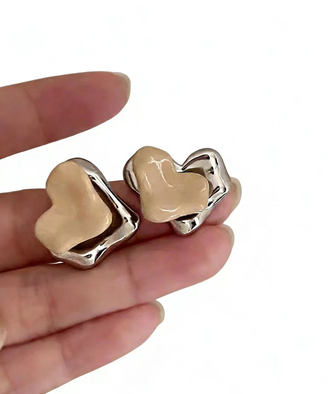 French Metal Heart-Shaped Stud Earrings - Image 5