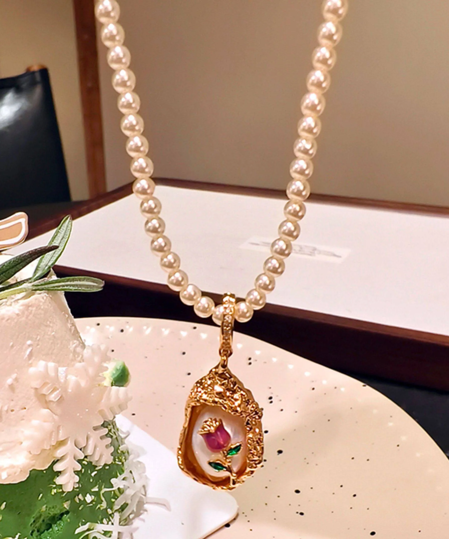 French Rose Gold Copper Overgild Rose Pearl Beading Pendant Necklace - Image 2