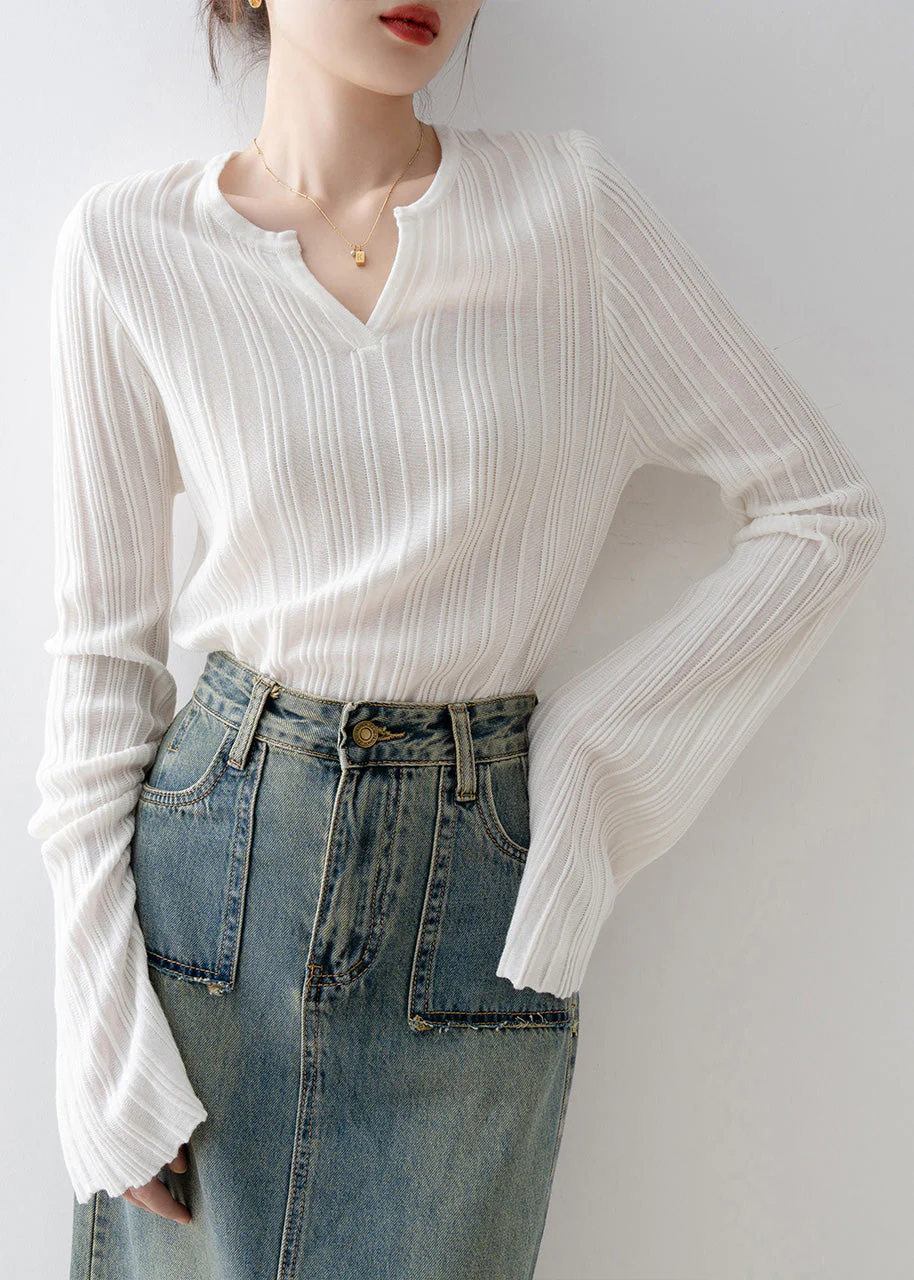 French White V Neck Knit Sweaters Flare Sleeve - Image 4