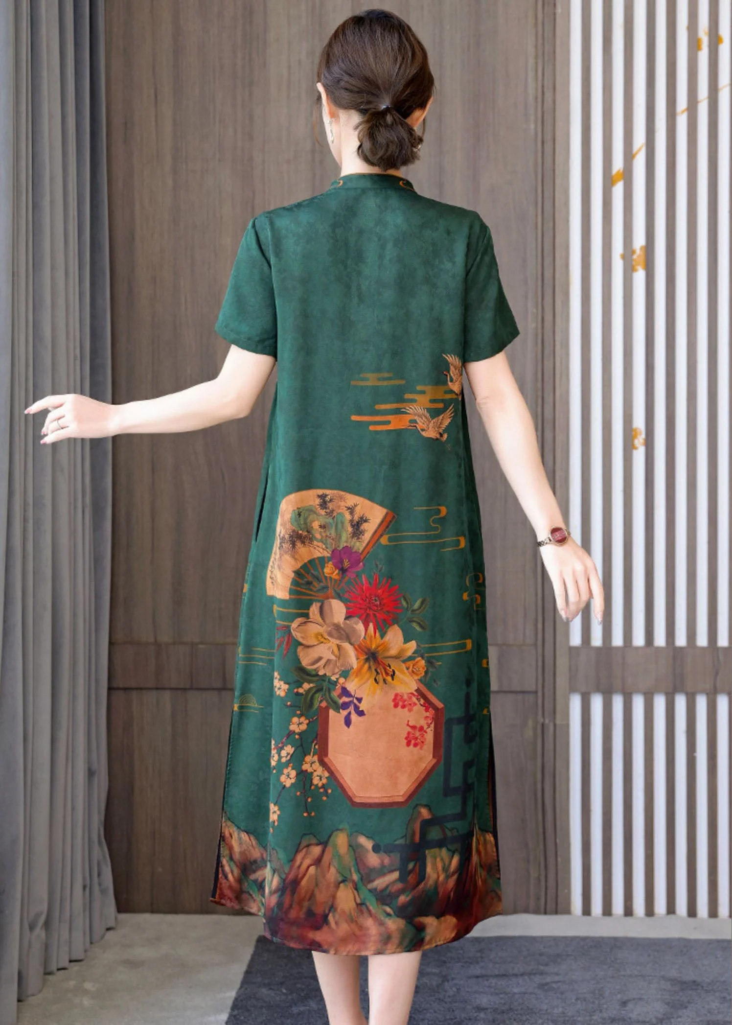 Green 2025 Silk Cheongsam Dress Stand Collar Side Open Short Sleeve - Image 4
