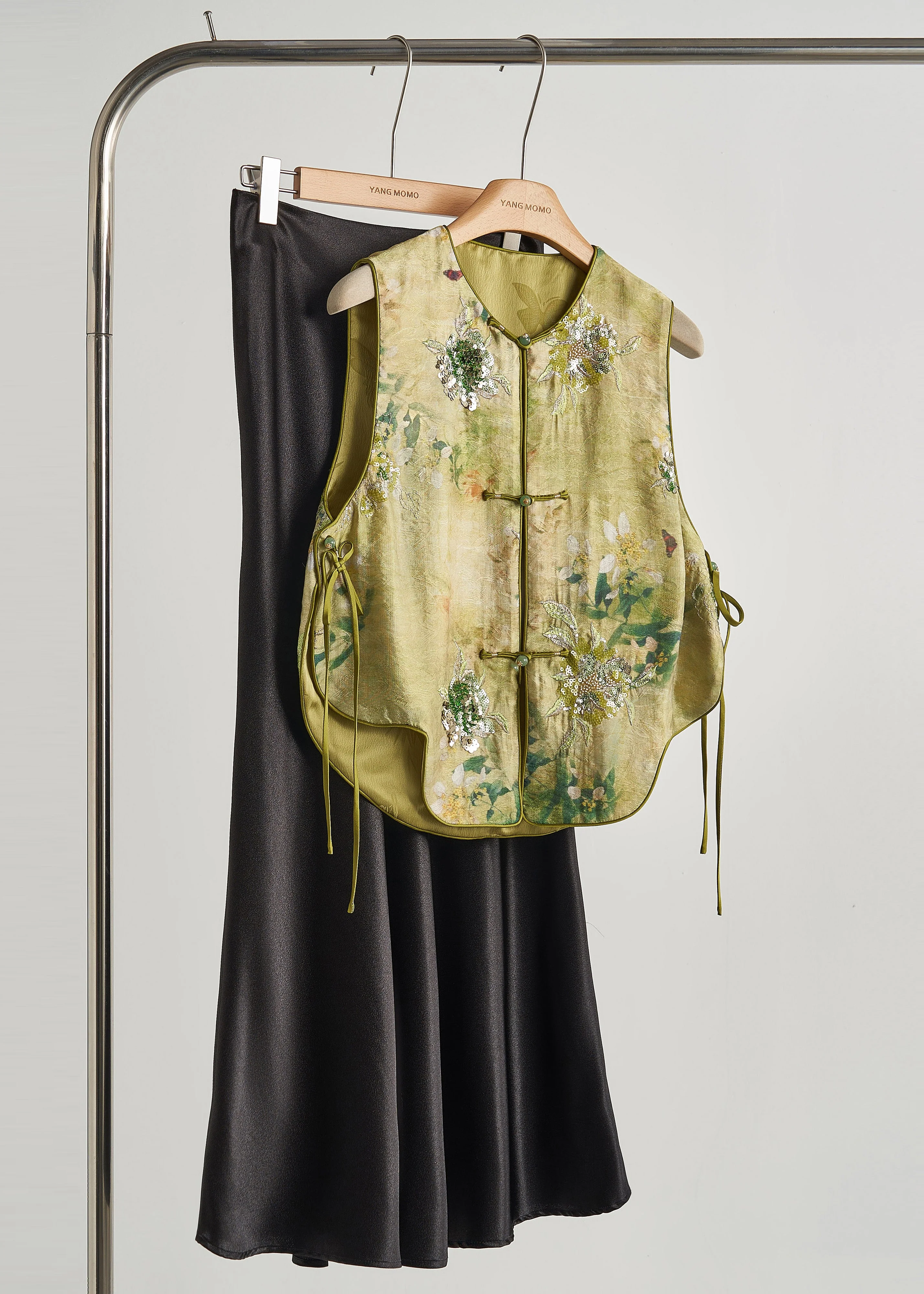 Handmade Grass Green Sequins Embroidered Silk Vests Fall - Image 2