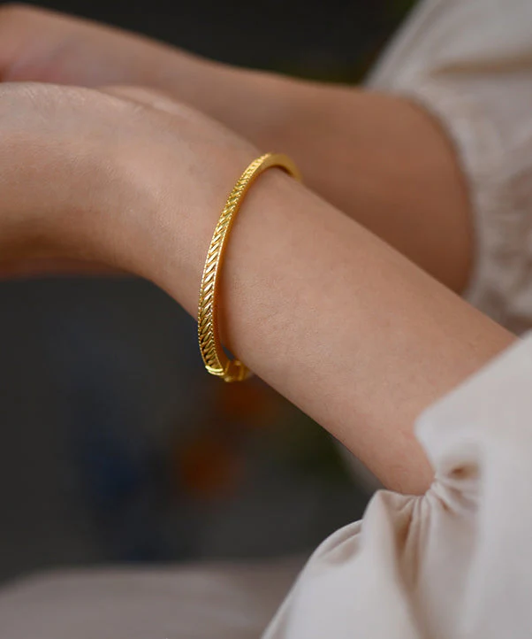 Handmade Natural Mother Of Pearl Snap Closure 14K Gold Bangle - Image 5