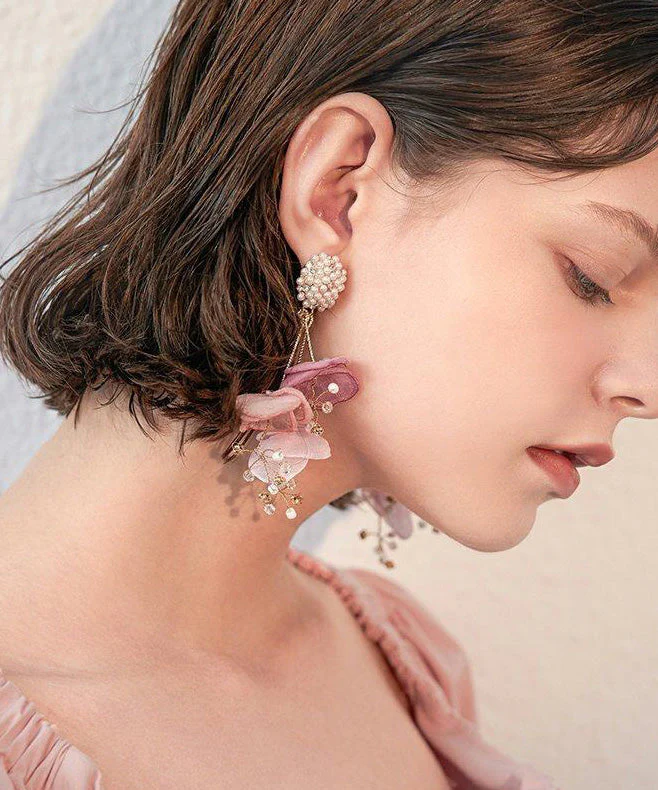 Holiday Style Tulle Flower Pearl Stud Earrings - Image 4
