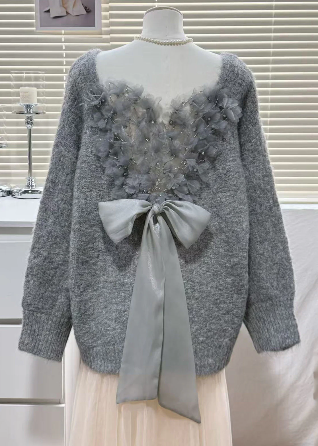 Italian Beige V Neck Patchwork Feather Bow Knitted Tops Winter - Image 4