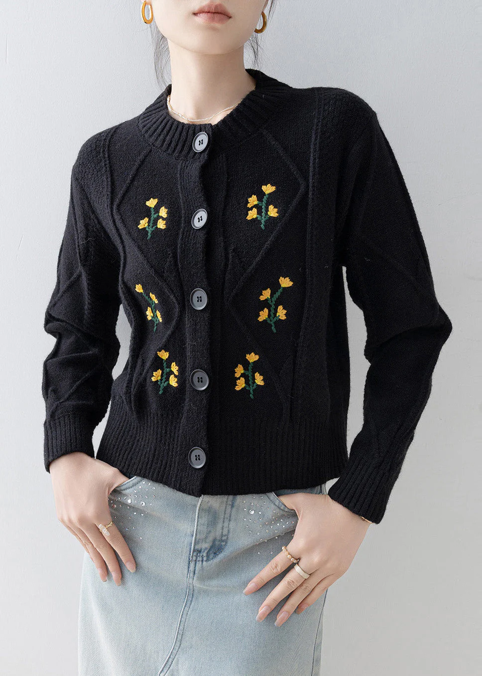 Italian Black Embroidered Thick Knit Cardigan Winter - Image 4